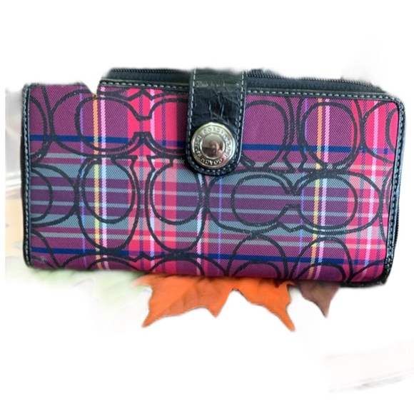 Coach Wallet - Picture 2 of 7